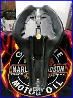 Harley Davidson Cuir Softail Badlander Siège 2000-2006 Nice Siège