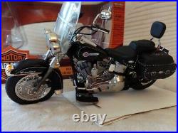 Harley Davidson Heritage Softail Classic 2004 1/10 Ertl
