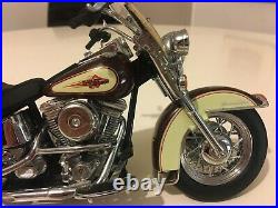 Harley- Davidson Softail Classic 1/10ème